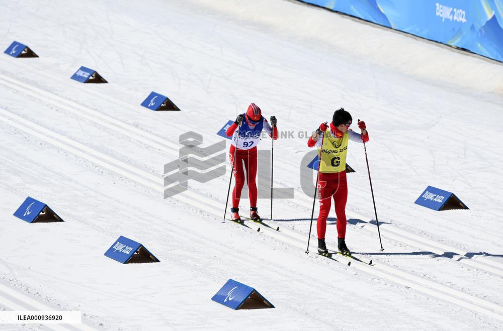(SP)CHINA-ZHANGJIAKOU-WINTER PARALYMPICS-PARA CROSS-COUNTRY SKIING -WOMEN'S LONG DISTANCE CLASSIC VISION IMPAIRED(CN)