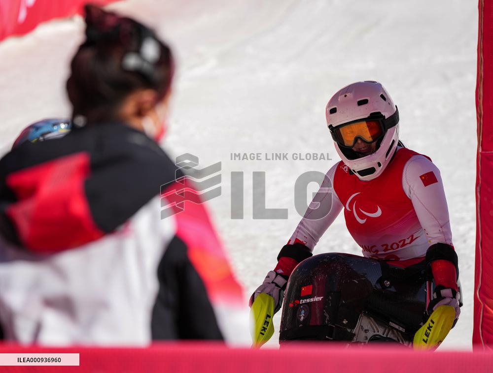 (SP)CHINA-BEIJING-BEIJING 2022 WINTER PARALYMPICS-ALPINE SKIING-WOMEN'S SUPER COMBINED-SITTING(CN)