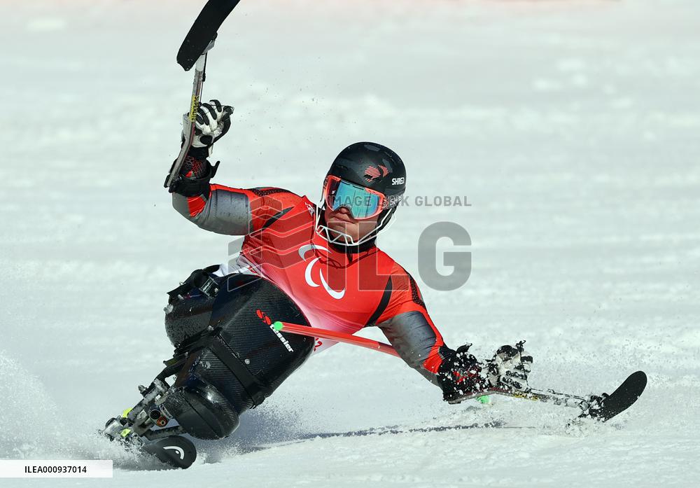 (SP)CHINA-BEIJING- WINTER PARALYMPICS-ALPINE SKIING-MEN'S SUPER COMBINED-SITTING(CN)