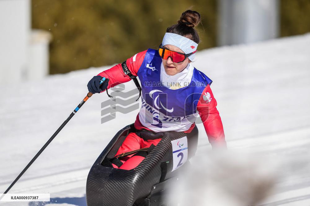 (SP)CHINA-ZHANGJIAKOU-WINTER PARALYMPICS-PARA BIATHLON-WOMEN'S MIDDLE DISTANCE SITTING (CN)