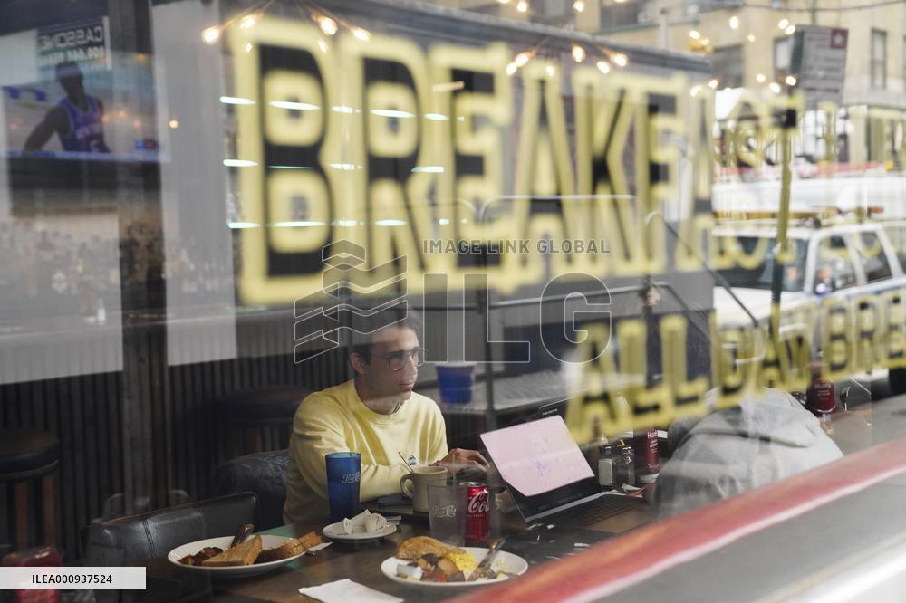 U.S.-NEW YORK-KEY PANDEMIC CONTROL MEASURES-LIFTING