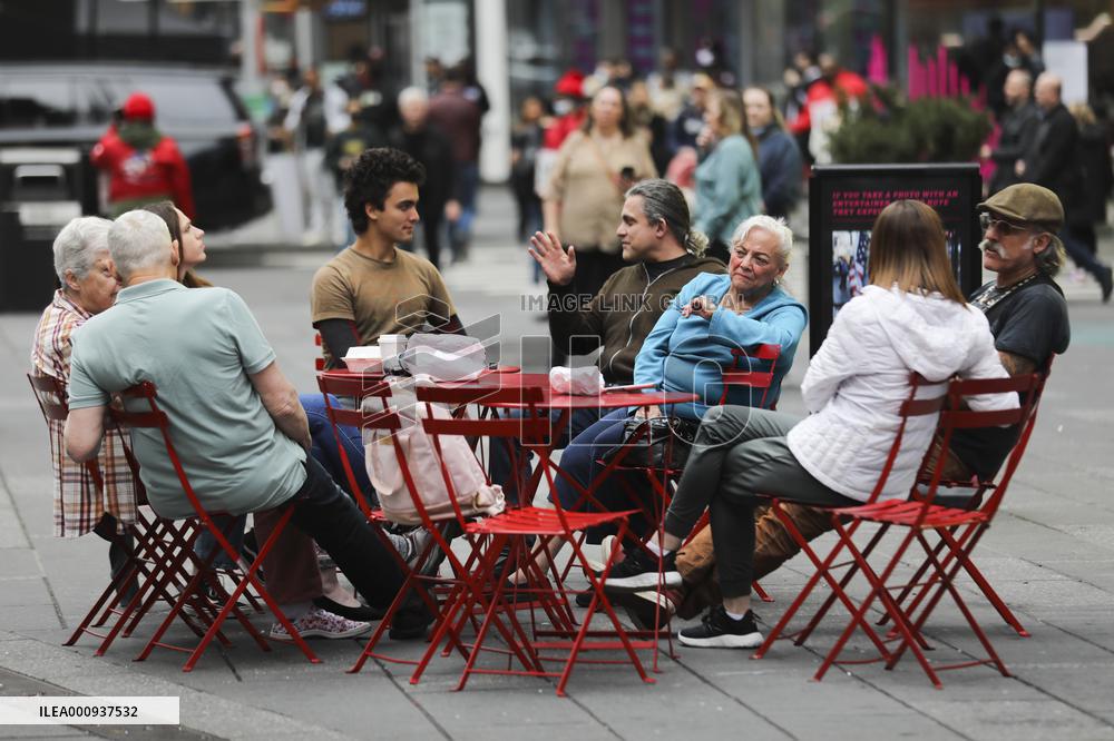 U.S.-NEW YORK-KEY PANDEMIC CONTROL MEASURES-LIFTING