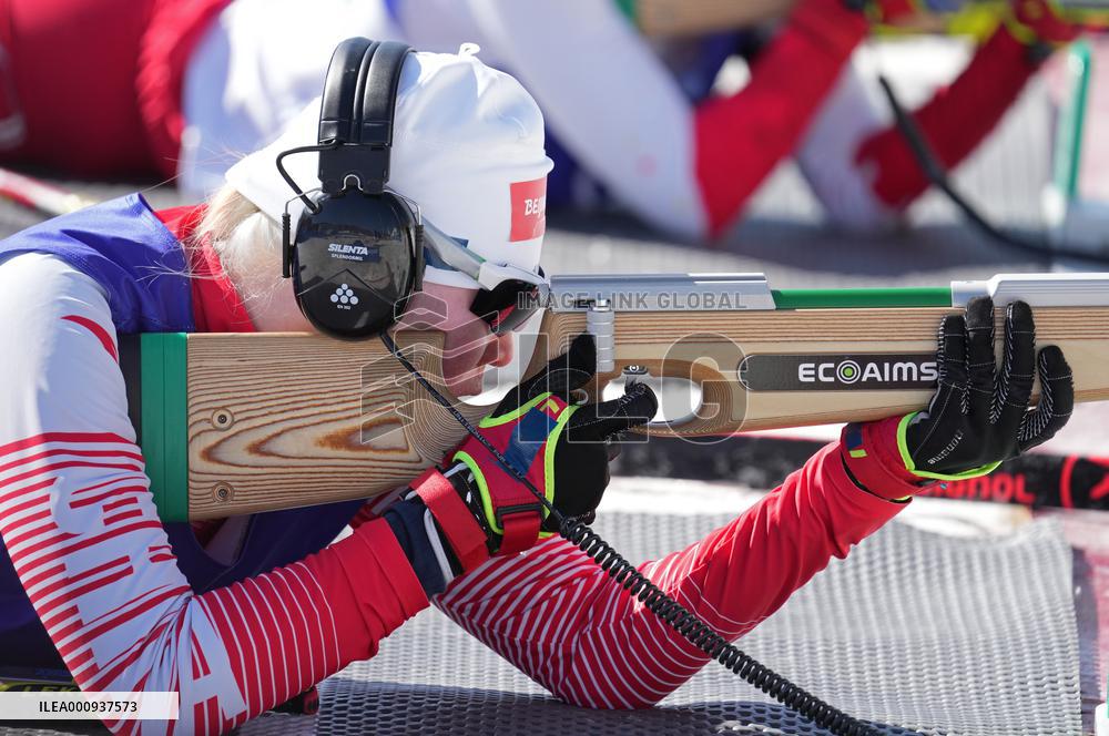 (SP)CHINA-ZHANGJIAKOU-WINTER PARALYMPICS-PARA BIATHLON-WOMEN'S MIDDLE DISTANCE VISION IMPAIRED (CN)