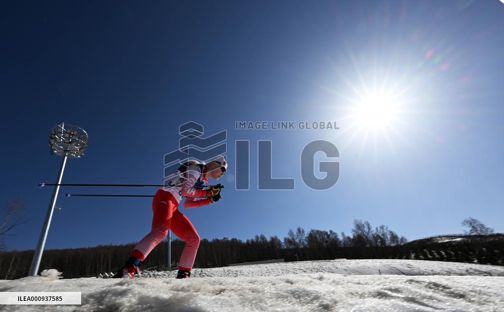 (SP)CHINA-ZHANGJIAKOU-WINTER PARALYMPICS-PARA BIATHLON-WOMEN'S MIDDLE DISTANCE VISION IMPAIRED (CN)