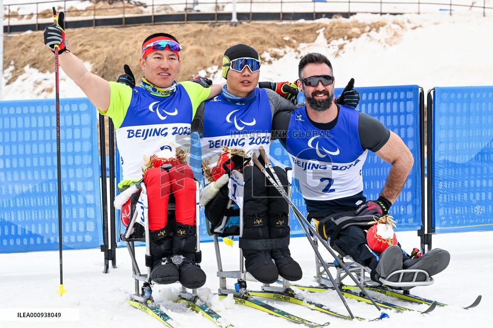 (SP)CHINA-ZHANGJIAKOU-WINTER PARALYMPICS-PARA CROSS-COUNTRY SKIING-MEN'S SPRINT SITTING FINAL (CN)