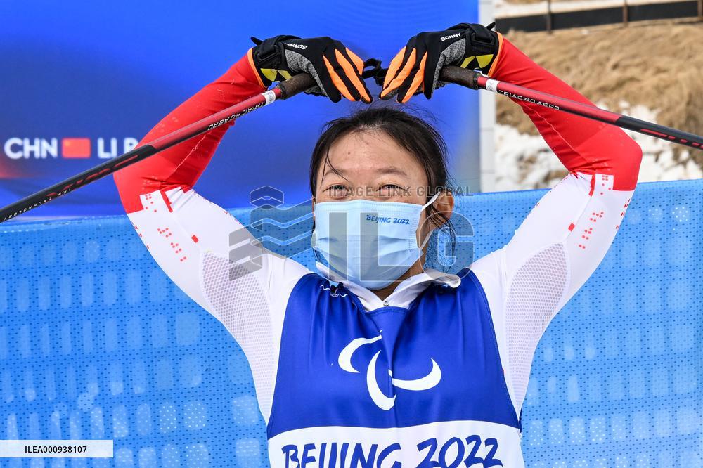 (SP)CHINA-ZHANGJIAKOU-WINTER PARALYMPICS-PARA CROSS-COUNTRY SKIING-WOMEN'S SPRINT SITTING FINAL (CN)
