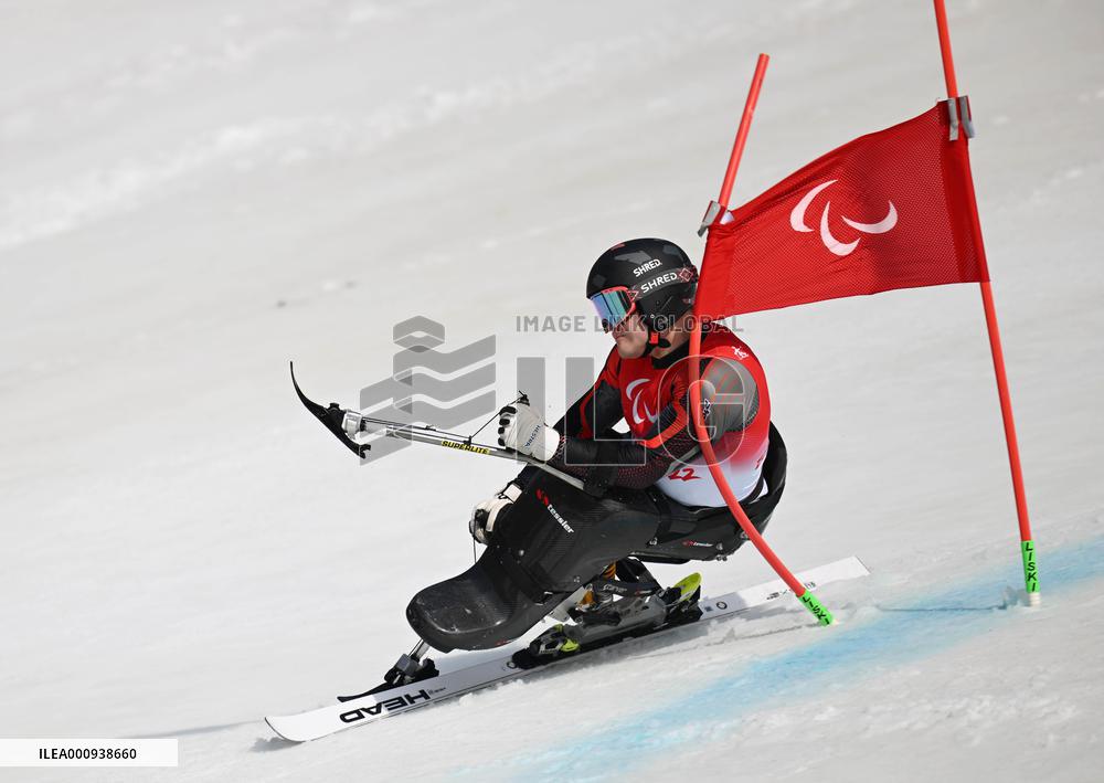 (SP)CHINA-BEIJING-WINTER PARALYMPICS-ALPINE SKIING-MEN'S GIANT SLALOM SITTING (CN)