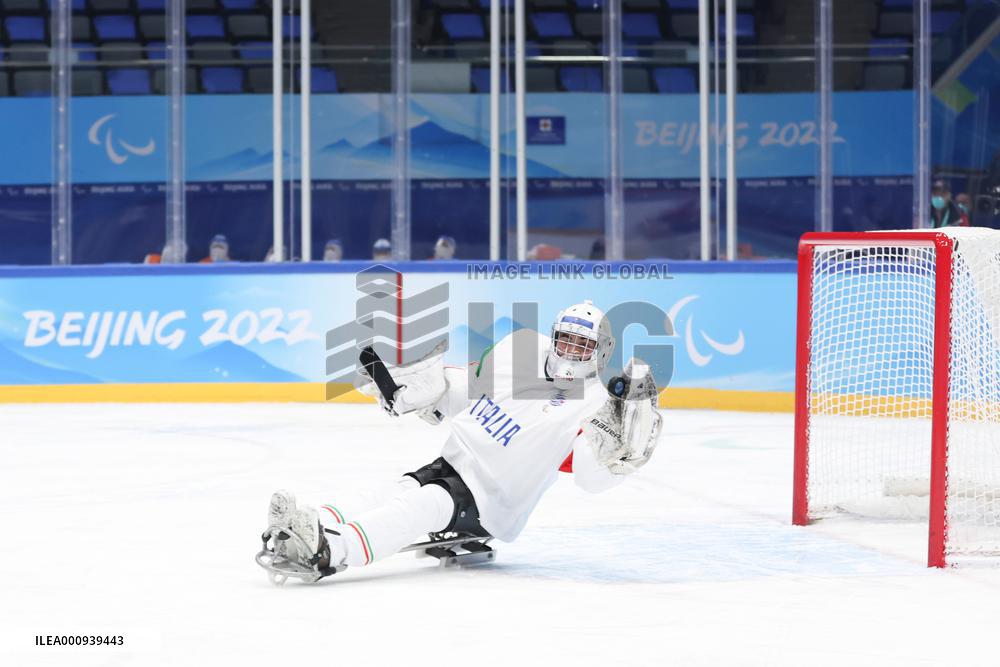 (SP)CHINA-BEIJING-WINTER PARALYMPICS-PARA ICE HOCKEY-CLASSIFICATION GAME 5-6-CZE VS ITA