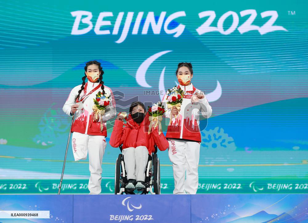 (SP)CHINA-BEIJING-WINTER PARALYMPICS-PARA ALPINE SKIING-WOMEN'S GIANT SLALOM-AWARDING CEREMONY(CN)
