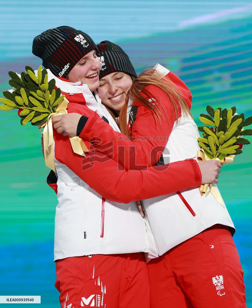 (SP)CHINA-BEIJING-WINTER PARALYMPICS-PARA ALPINE SKIING-WOMEN'S GIANT SLALOM-VISION IMPAIRED-AWARDING CEREMONY(CN)