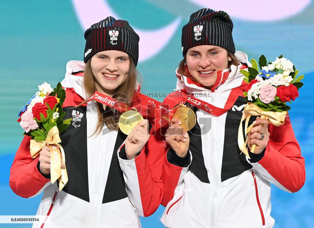 (SP)CHINA-BEIJING-WINTER PARALYMPICS-PARA ALPINE SKIING-WOMEN'S GIANT SLALOM-VISION IMPAIRED-AWARDING CEREMONY(CN)