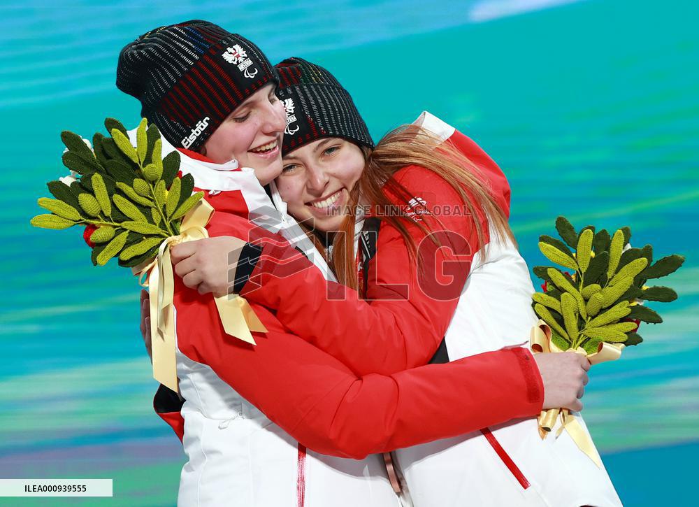 (SP)CHINA-BEIJING-WINTER PARALYMPICS-PARA ALPINE SKIING-WOMEN'S GIANT SLALOM-VISION IMPAIRED-AWARDING CEREMONY(CN)