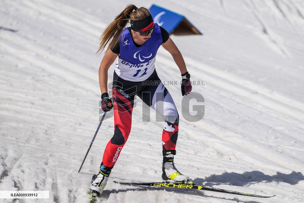 (SP)CHINA-ZHANGJIAKOU-WINTER PARALYMPICS-PARA CROSS-COUNTRY SKIING-WOMEN'S MIDDLE DISTANCE FREE STANDING (CN)