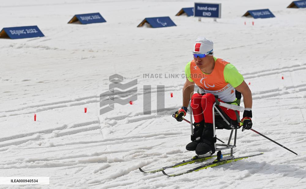 (SP)CHINA-ZHANGJIAKOU-WINTER PARALYMPICS-PARA CROSS-COUNTRY SKIING-OPEN 4X2.5KM RELAY (CN)