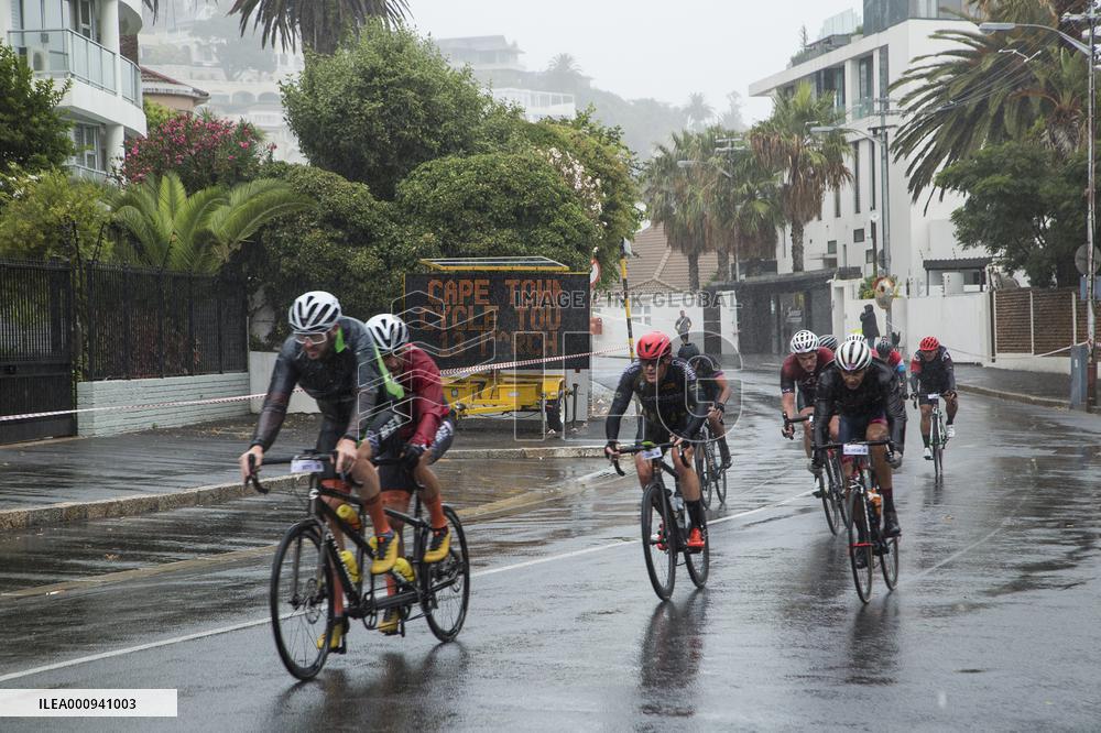 (SP)SOUTH AFRICA-CAPE TOWN-CYCLE TOUR
