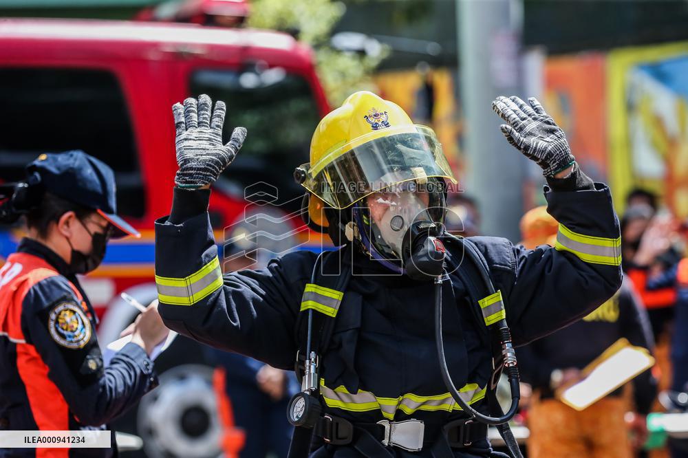 PHILIPPINES-QUEZON CITY-WOMEN FIREFIGHTERS-SKILLS OLYMPICS