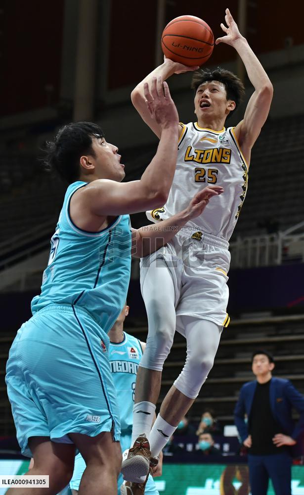 (SP)CHINA-SHENYANG-BASKETBALL-CBA LEAGUE-QINGDAO VS ZHEJIANG (CN)