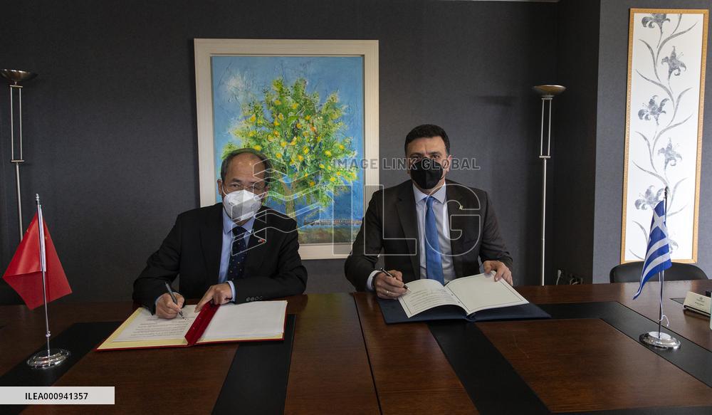 GREECE-ATHENS-CHINA-TOURISM-JOINT ACTION PROGRAM-SIGNING
