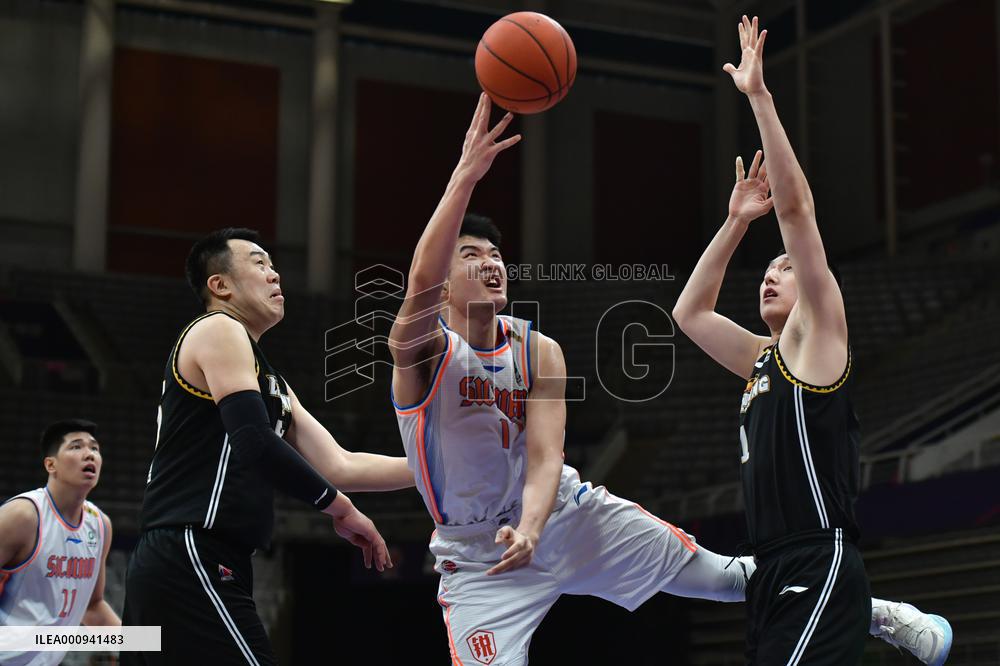 (SP)CHINA-SHENYANG-BASKETBALL-CBA LEAGUE-LIAONING VS SICHUAN(CN)