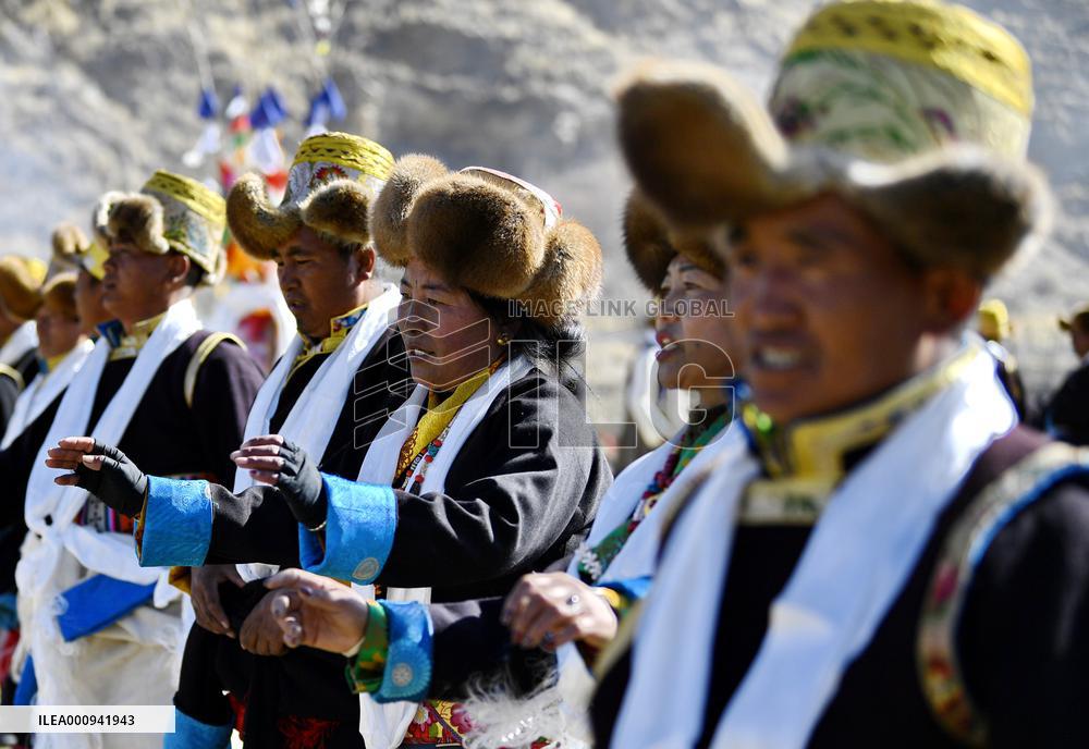 (InTibet)CHINA-TIBET-SPRING FARMING (CN)