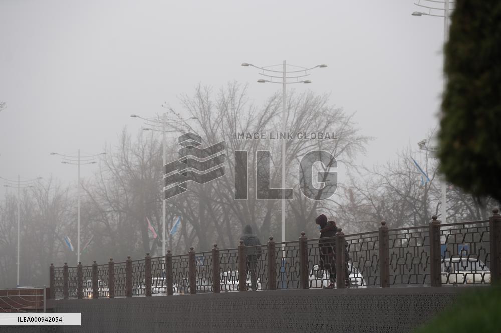 UZBEKISTAN-TASHKENT-FOG