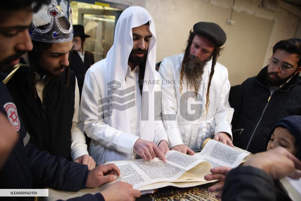 ISRAEL-MERON-PURIM-MEGILLAT ESTHER-READING