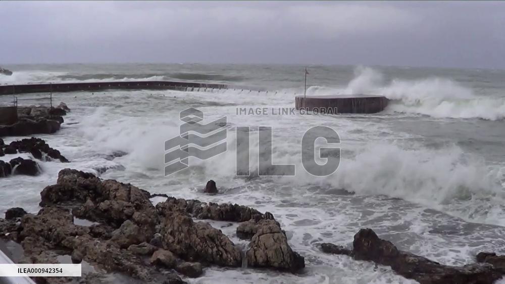 Snowstorm hits Lebanon