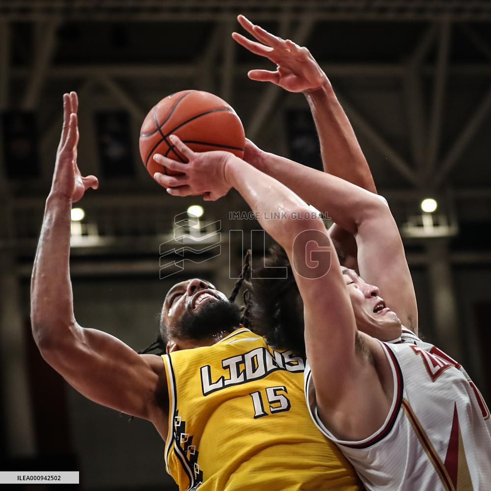 (SP)CHINA-SHENYANG-BASKETBALL-CBA LEAGUE-ZHEJIANG GOLDEN BULLS VS ZHEJIANG LIONS  (CN)
