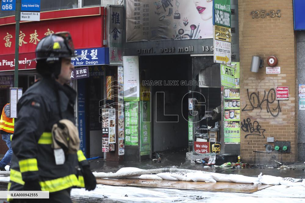 U.S.-NEW YORK-COMMERCIAL BUILDING-MAJOR FIRE