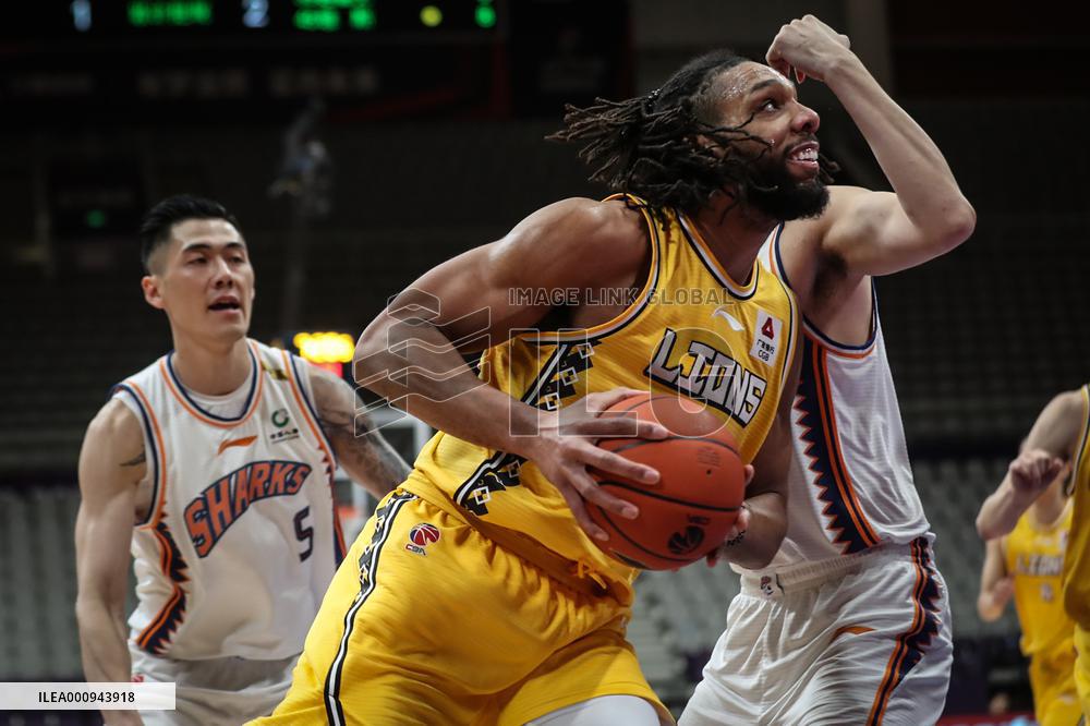 (SP)CHINA-SHENYANG-BASKETBALL-CBA LEAGUE-ZHEJIANG LIONS VS SHANGHAI SHARKS (CN)