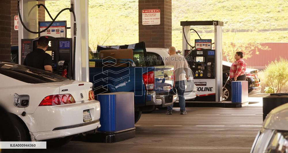U.S.-LOS ANGELES-GAS PRICE