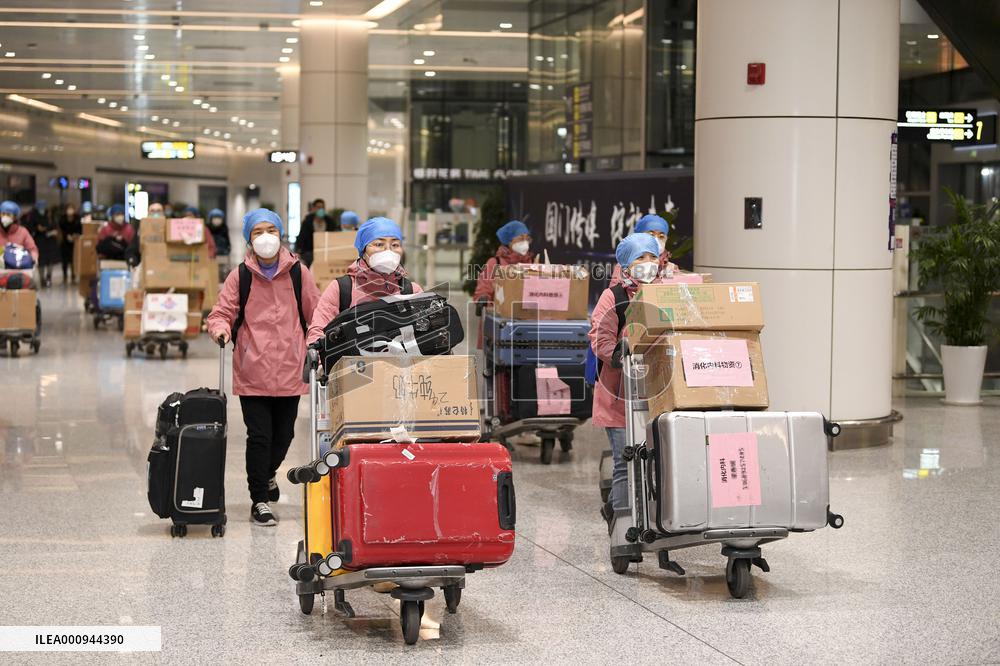 CHINA-JILIN-CHANGCHUN-COVID-19-MEDICAL WORKER-AID(CN)