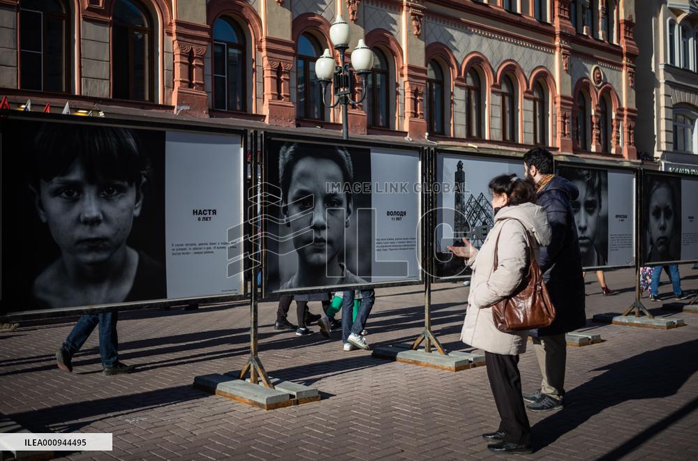 RUSSIA-MOSCOW-DONBASS-PHOTO EXHIBITION