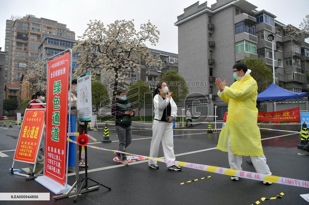 CHINA-JIANGXI-NANCHANG-HEARING-IMPAIRED VOLUNTEER (CN)