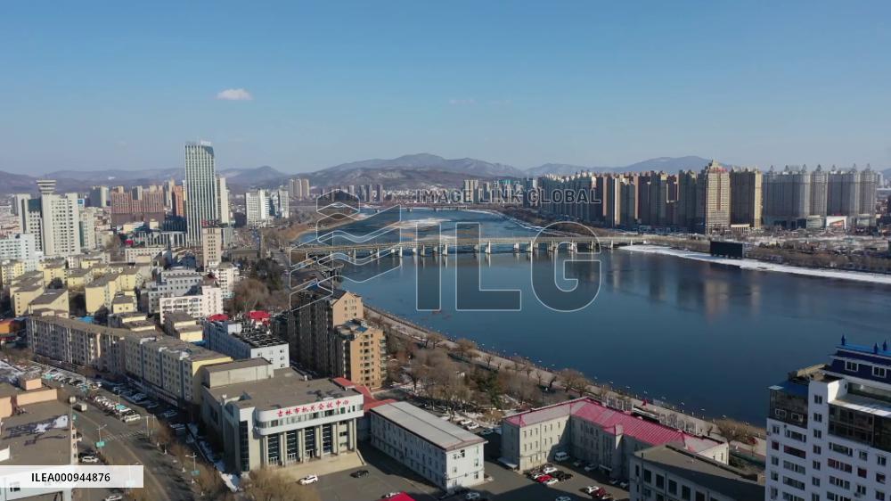 Concerted efforts ensure residents' daily supplies in China's COVID-hit Jilin