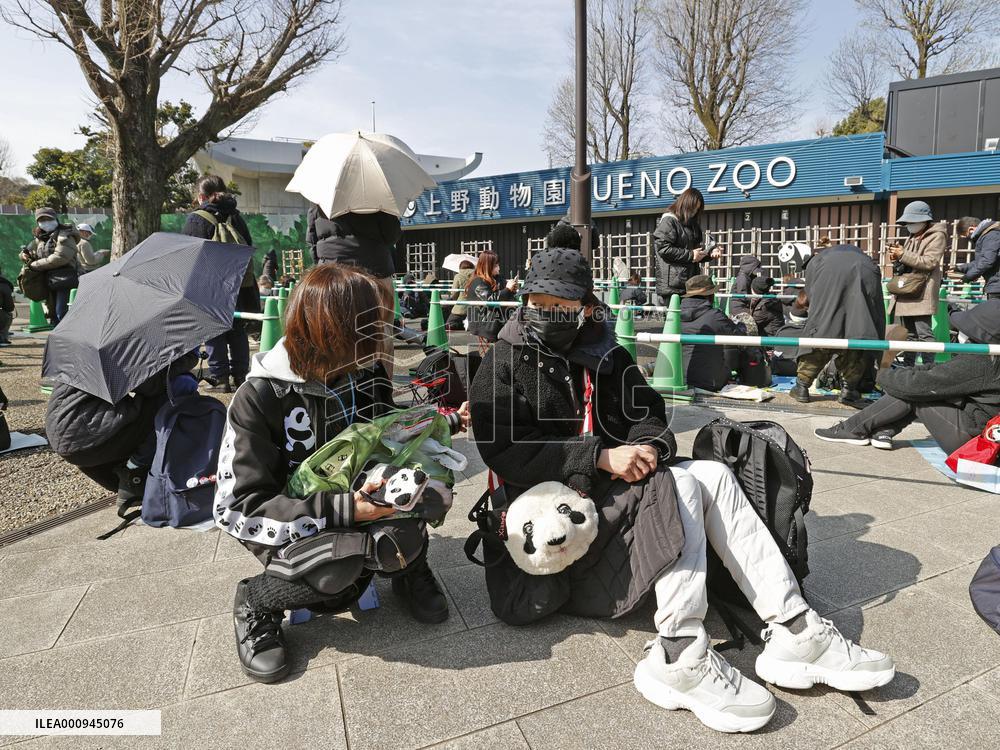 Ueno zoo reopens