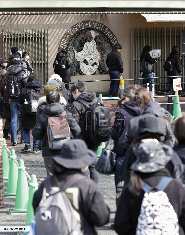 Ueno zoo reopens