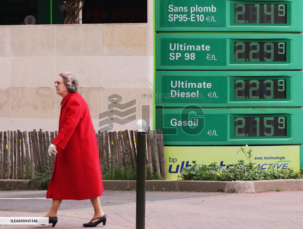 Xinhua Headlines: Why is the EU wary of cutting off Russian energy?