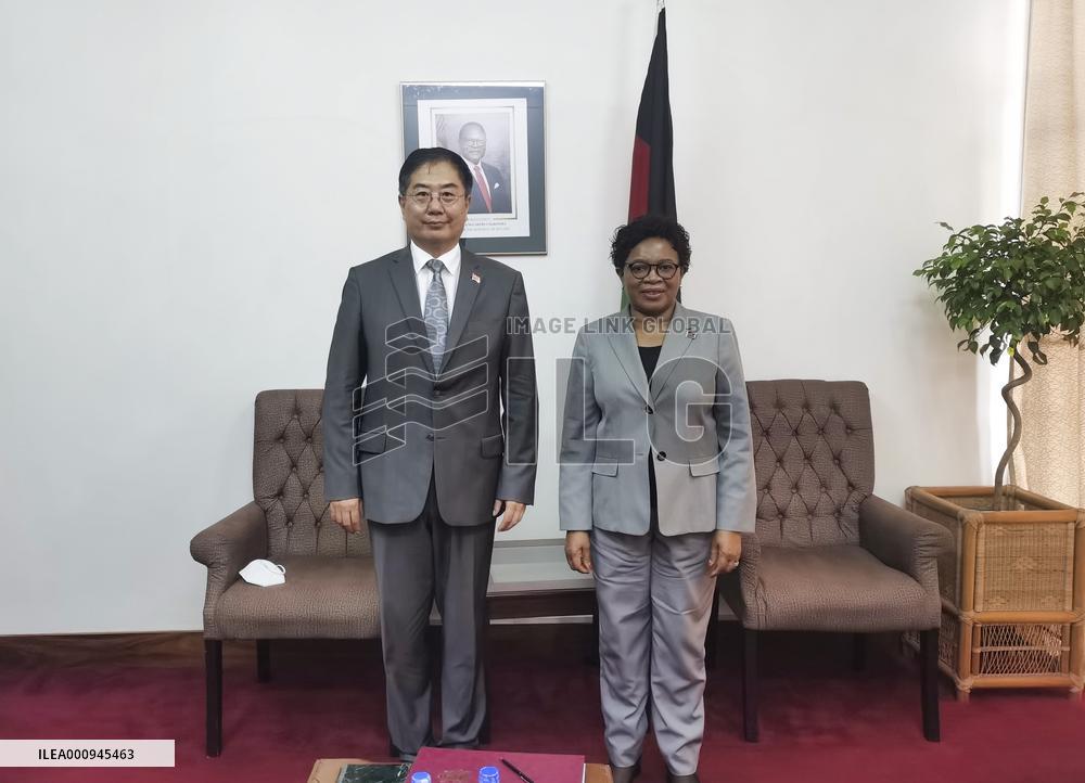 MALAWI-LILONGWE-BRI-MOU-SIGNING