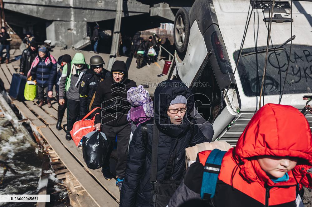 Xinhua Headlines: U.S. double standards in Ukraine crisis testify to sole purpose of global domination