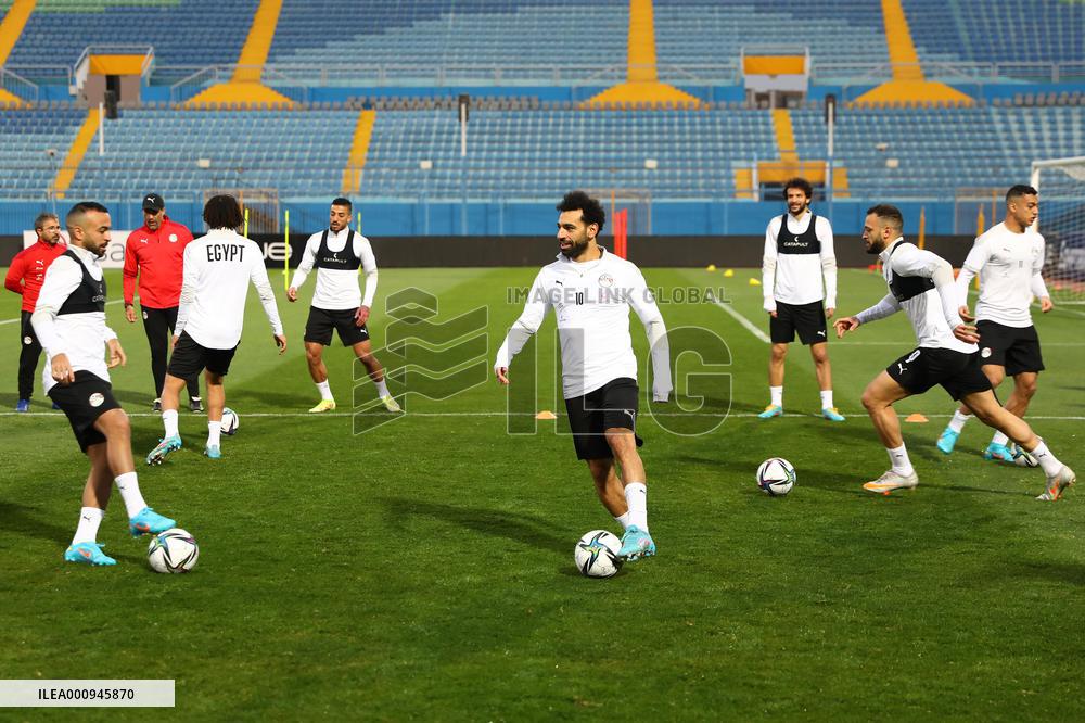 (SP)EGYPT-CAIRO-FOOTBALL-FIFA 2022 WORLD CUP QUALIFIER-EGYPTIAN TEAM-TRAINING SESSION