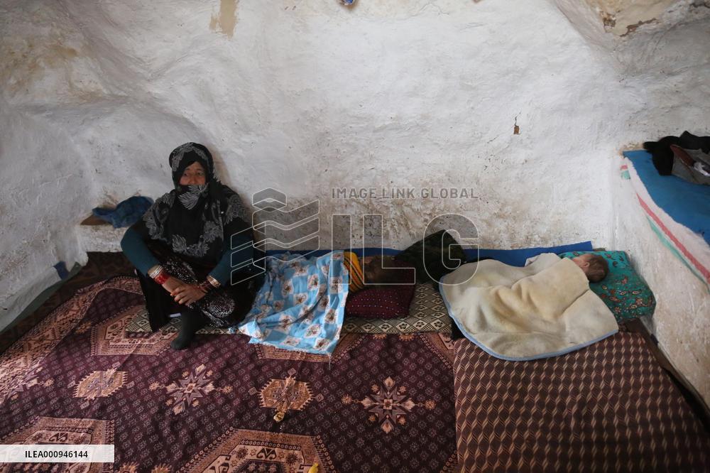 AFGHANISTAN-BAMIYAN-CAVE DWELLERS