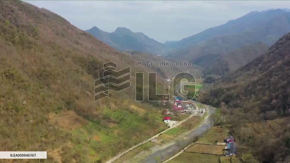 GLOBALink | Chinese medical workers race against time to fight COVID-19 in moutainous areas
