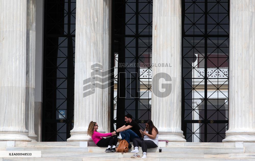 GREECE-ATHENS-NATIONAL GARDEN-SPRING