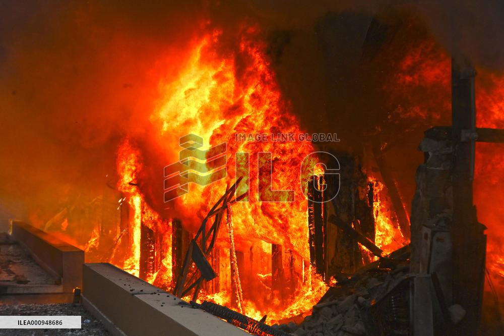 KUWAIT-KUWAIT CITY-MARKET-FIRE