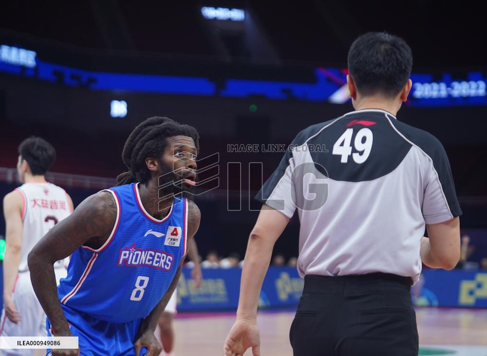 (SP)CHINA-JIANGXI-NANCHANG-BASKETBALL-CBA LEAGUE-GUANGDONG SOUTHERN TIGHERS VS TIANJIN PIONEERS (CN)