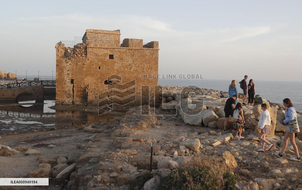 CYPRUS-PAPHOS CASTLE-TOURISTS
