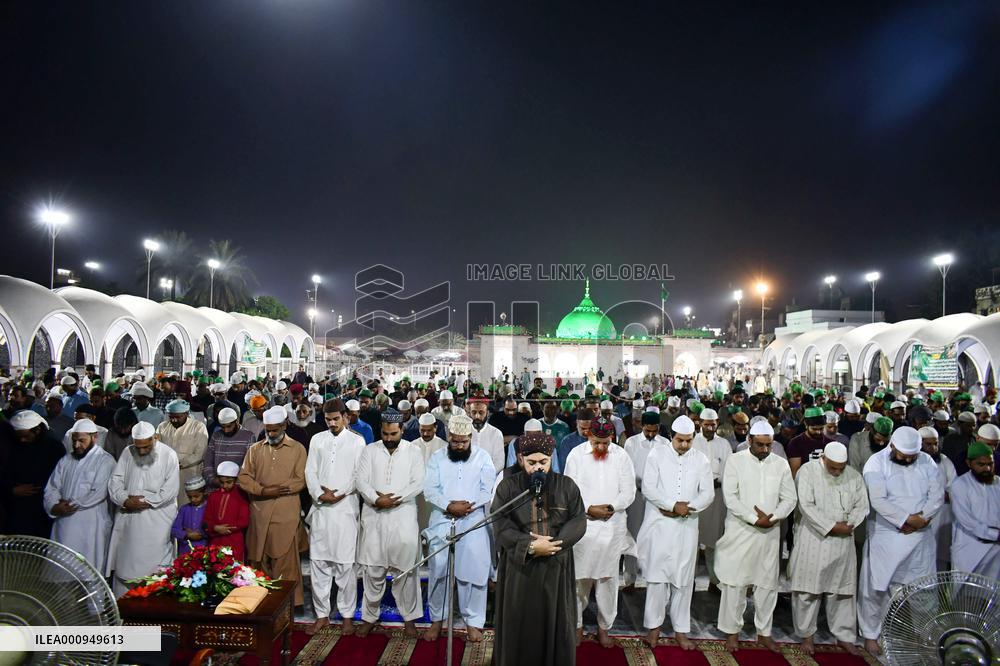 PAKISTAN-LAHORE-RAMADAN-PRAYERS