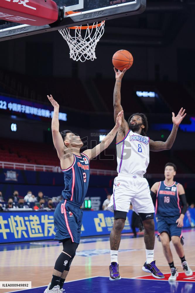 (SP)CHINA-JIANGXI-NANCHANG-BASKETBALL-CBA LEAGUE-GUANGDONG SOUTHERN TIGHERS VS TIANJIN PIONEERS (CN)