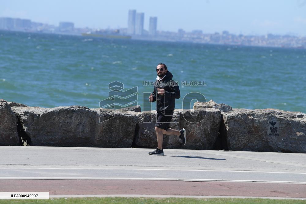 TURKEY-ISTANBUL-BOSPORUS STRAIT-DAILY LIFE